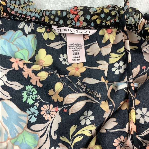 New Victoria’s Secret Flounce Romper Sz Small - Picture 6 of 8